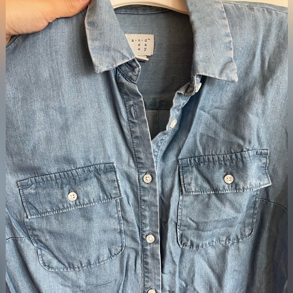 NWT. XS. Womens button up lyocell blue tunic. Long sleeve. - Picture 7 of 9